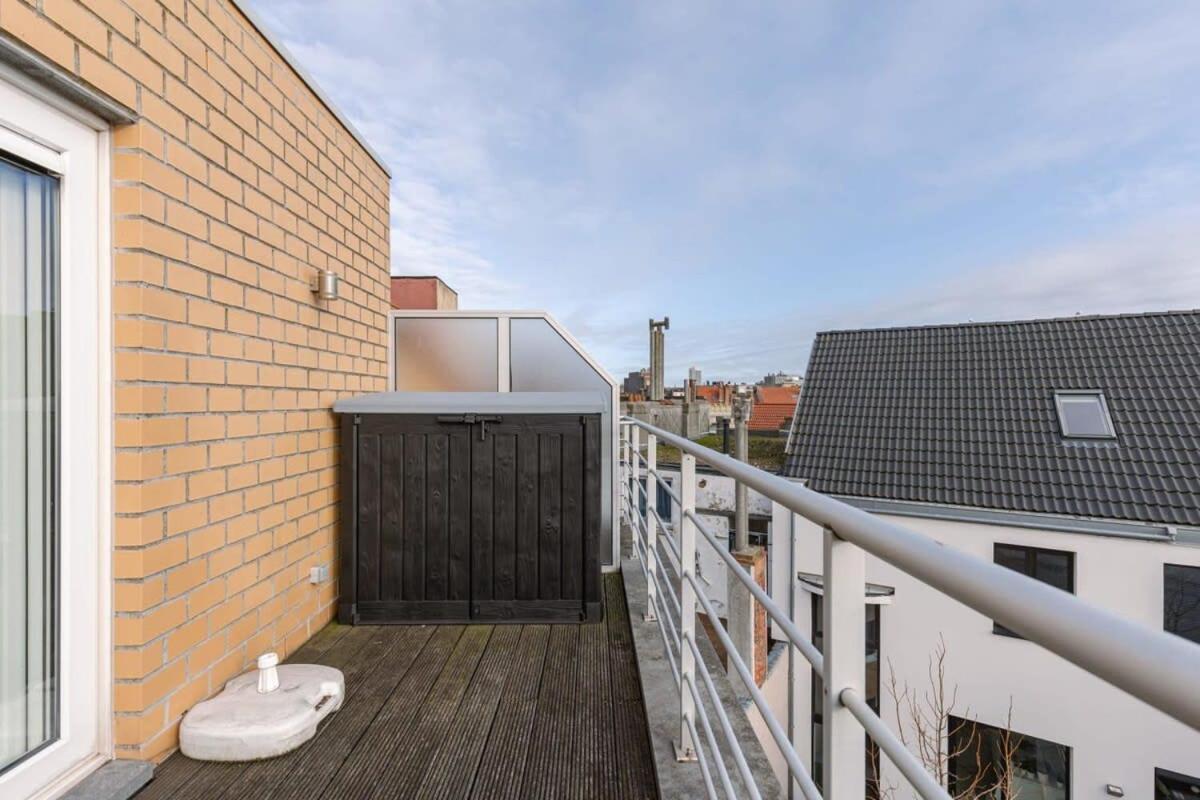 Appartement Superb Duplex In A Recently Finished Building, Very Centrally Located But Still Within Walking Distance Of The Sea And The Beach *