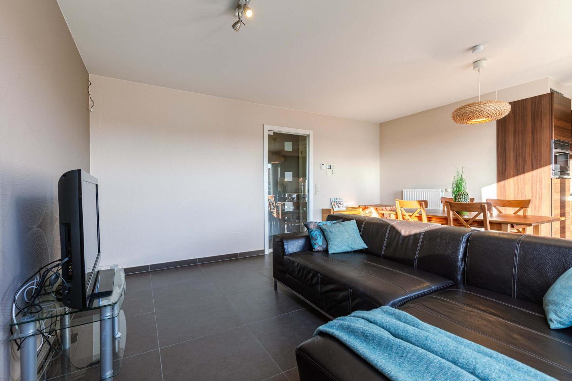 Superb Duplex In A Recently Finished Building, Very Centrally Located But Still Within Walking Distance Of The Sea And The Beach * Oostende